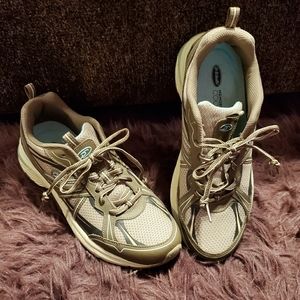 Dr. Scholls Memory Foam Cool Fit Size 10M